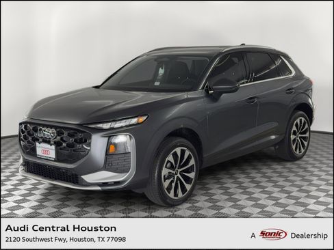 New 2026 Audi Q3 quattro 2.0T image 1