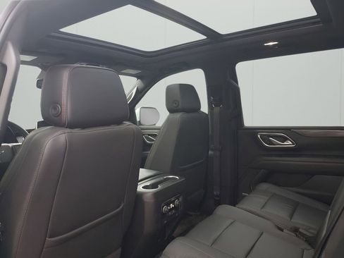 Used 2023 Chevrolet Suburban RST image 18