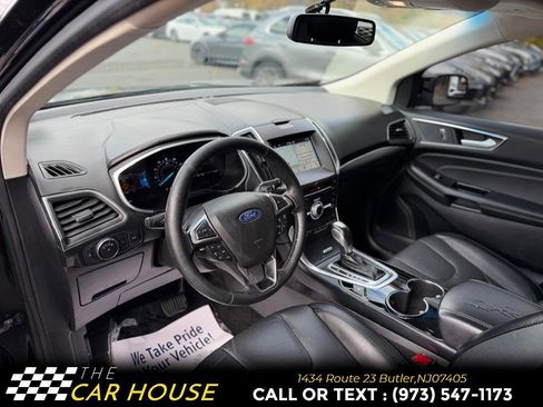 Used 2018 Ford Edge Titanium w/ Technology Package image 15