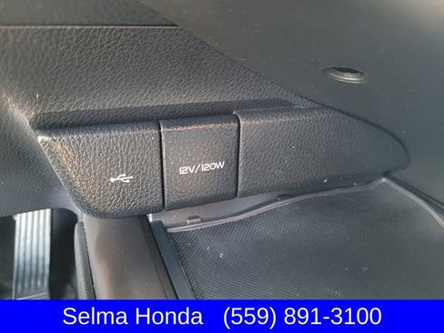 Used 2022 Toyota Camry SE w/ Carpet Mat Package (TMS) FWD image 18