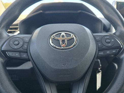 Used 2025 Toyota RAV4 LE FWD image 22