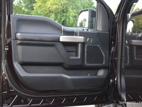 Used 2018 Ford F150 Lariat w/ Equipment Group 502A Luxury AWD/4WD image 8