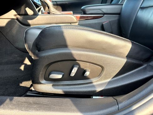 Used 2017 Cadillac XTS Luxury image 30