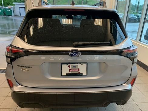 Certified 2025 Subaru Forester Premium AWD/4WD image 15