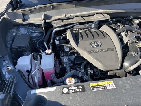 Used 2024 Toyota Grand Highlander XLE image 37