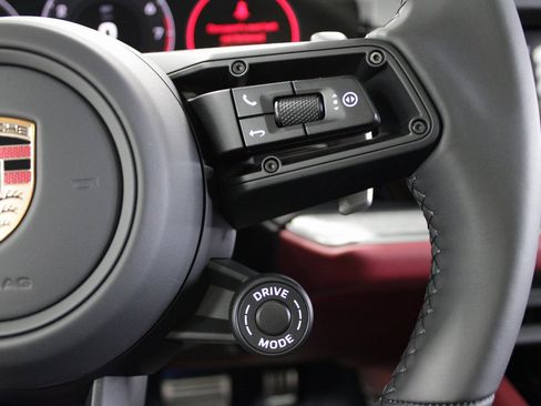 New 2026 Porsche Cayenne E-Hybrid Coupe image 29