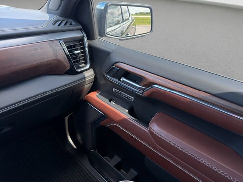 Used 2023 GMC Sierra 1500 Denali Ultimate AWD/4WD image 17