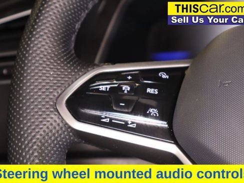 Used 2023 Volkswagen Tiguan SE R-Line FWD image 16