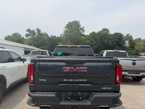 Used 2019 GMC Sierra 1500 AT4 w/ AT4 Premium Package AWD/4WD image 10