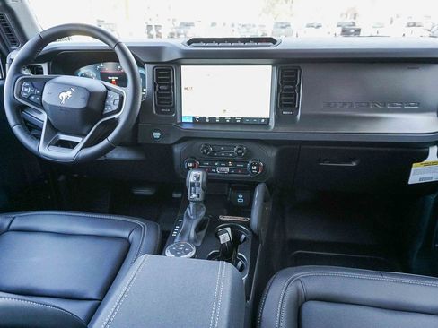 New 2025 Ford Bronco Badlands w/ Sasquatch Package image 14