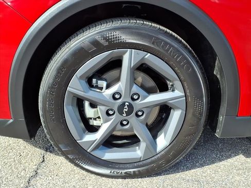 Used 2025 Kia K4 FWD image 11