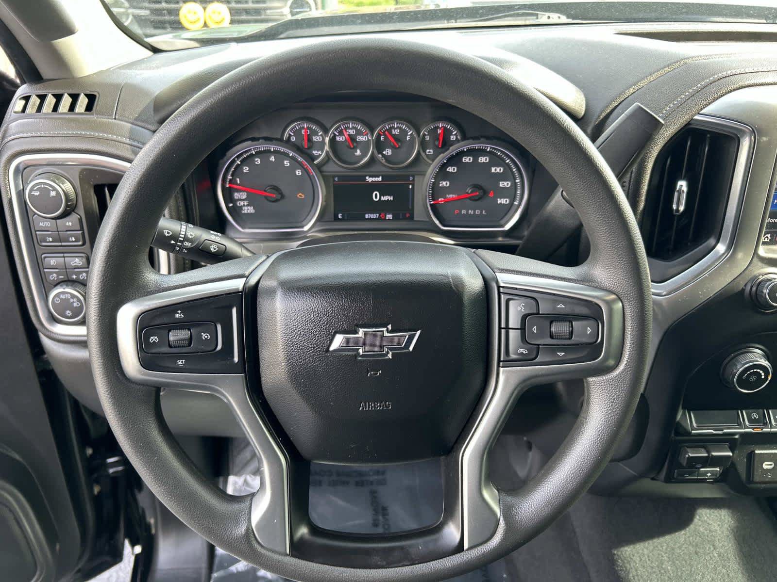 Used 2019 Chevrolet Silverado 1500 RST w/ Z71 Off-Road Package AWD/4WD image 17