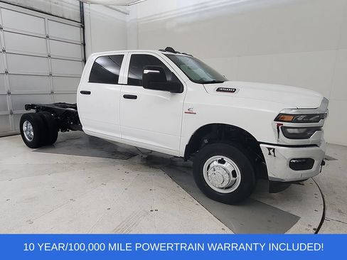 New 2026 RAM 3500 Tradesman w/ Chrome Appearance Group A AWD/4WD image 2
