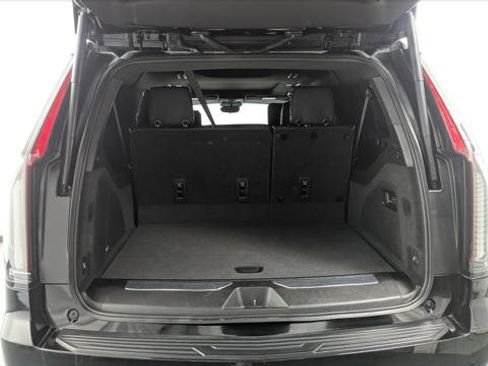 Used 2021 Cadillac Escalade ESV Sport w/ Driver Assist Tech Package AWD/4WD image 19