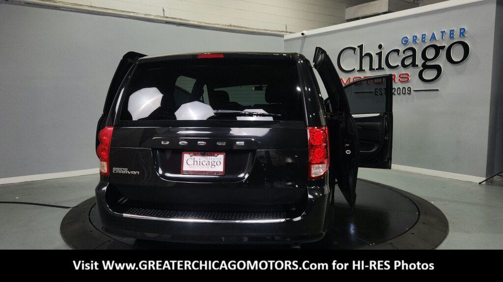 Used 2015 Dodge Grand Caravan SXT w/ Blacktop Package FWD image 21