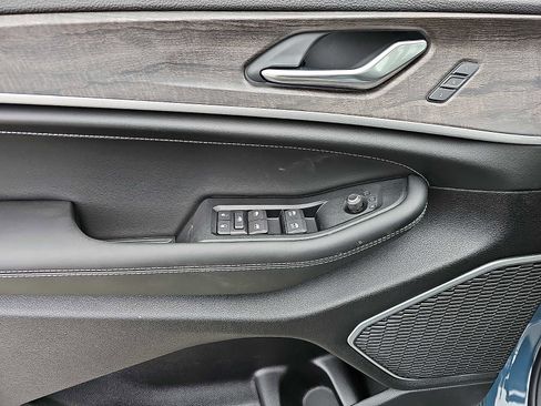 New 2026 Jeep Grand Cherokee L Limited image 8