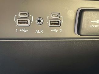 New 2025 Jeep Grand Cherokee Limited video 4