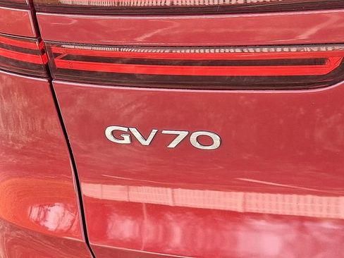 Used 2022 Genesis GV70 3.5T Sport w/ Sport Prestige Package image 32