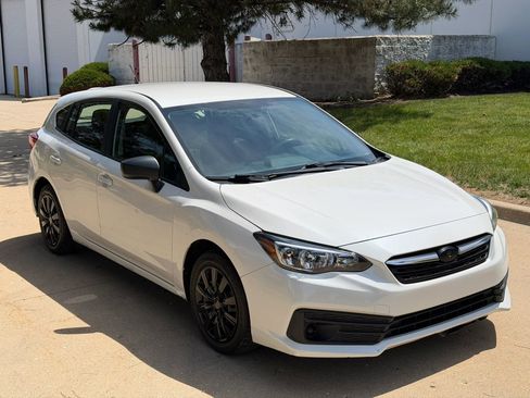 Used 2022 Subaru Impreza 2.0i AWD/4WD image 3