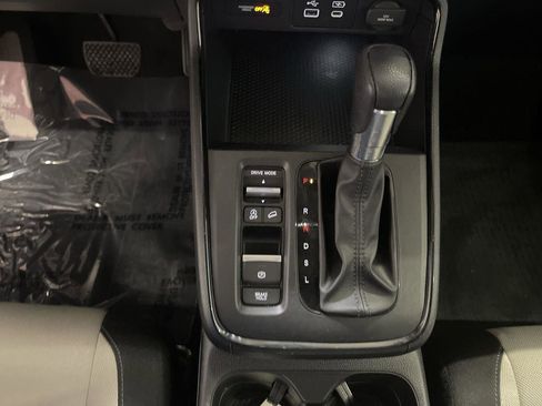 Certified 2024 Honda CR-V EX image 19