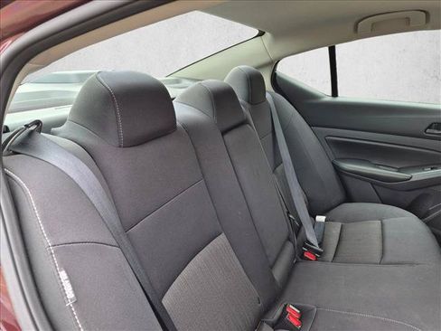 Used 2025 Nissan Altima 2.5 SV FWD image 17