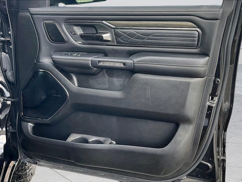 Used 2025 RAM 1500 Limited w/ Off Road Group AWD/4WD image 24