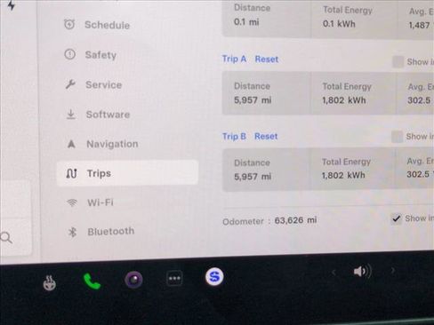 Used 2021 Tesla Model Y Long Range image 11