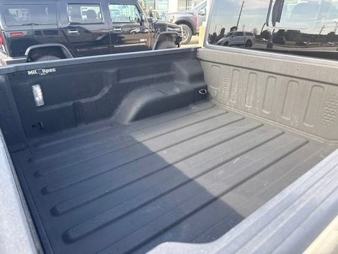 Used 2022 Jeep Gladiator Rubicon w/ LED Lighting Group AWD/4WD image 6