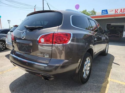 Used 2011 Buick Enclave CXL FWD image 2
