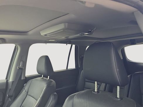 Used 2022 Honda Pilot Elite image 2