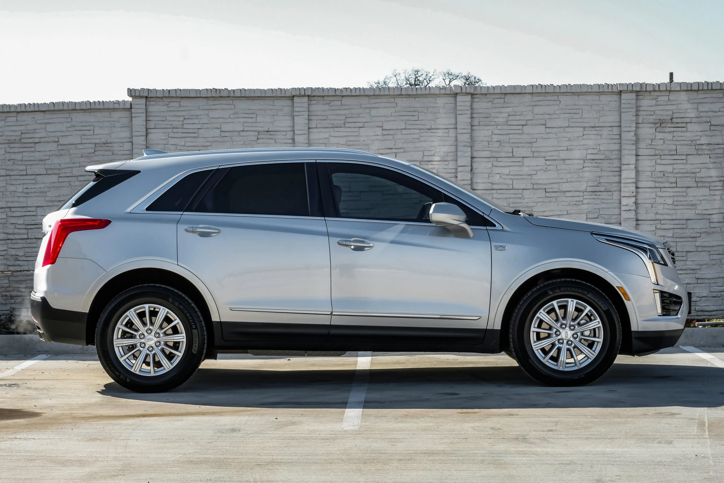 Used 2018 Cadillac XT5 FWD image 7