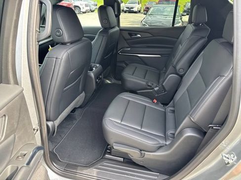 New 2026 Chevrolet Traverse LT w/ Driver Confidence Package AWD/4WD image 48
