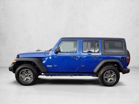 Used 2018 Jeep Wrangler Unlimited Sport S image 2