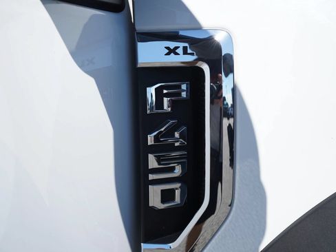 Used 2017 Ford F450 XL w/ Power Equipment Group AWD/4WD image 42