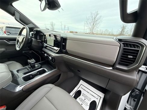 Certified 2024 GMC Sierra 1500 SLT w/ SLT Premium Plus Package image 30