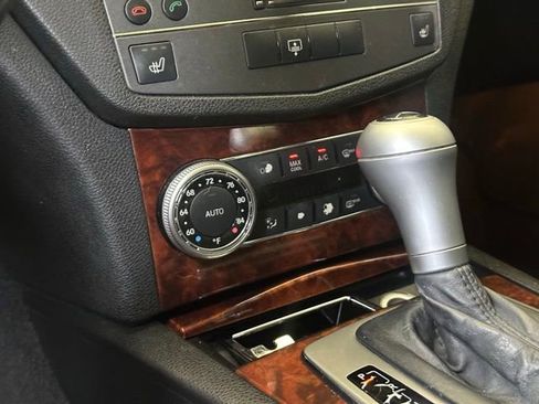 Used 2010 Mercedes-Benz C 300 4MATIC Sedan image 29
