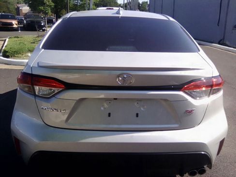 Used 2024 Toyota Corolla SE FWD image 11