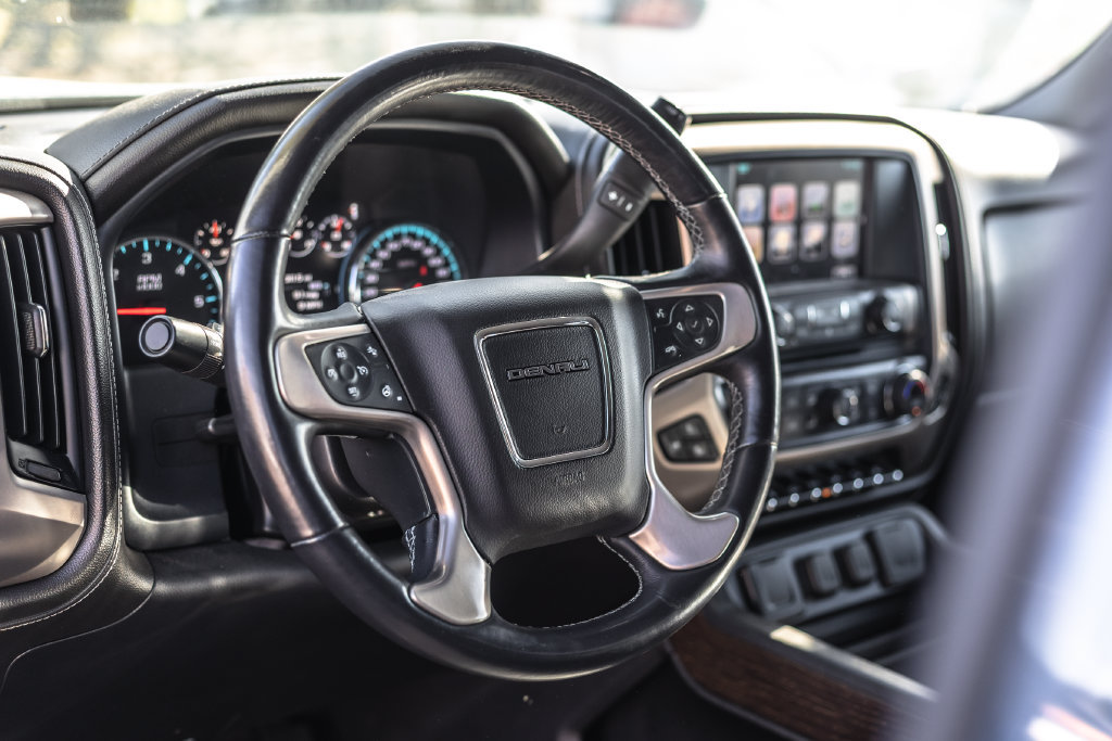 Used 2017 GMC Sierra 1500 Denali AWD/4WD image 9