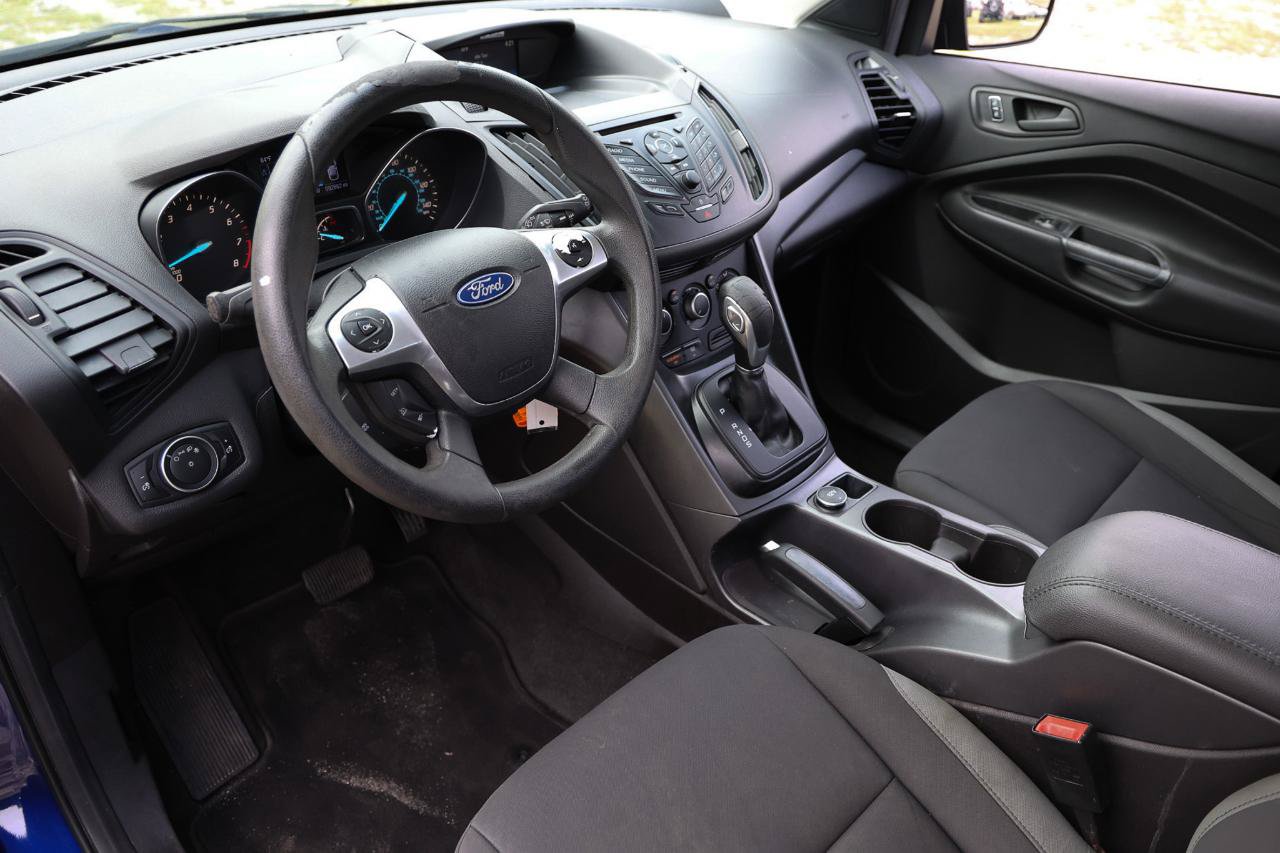 Used 2016 Ford Escape S FWD image 4