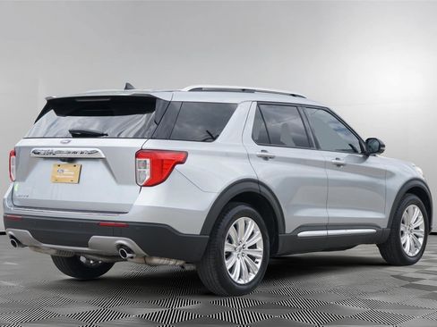 Used 2021 Ford Explorer Limited w/ Equipment Group 301A RWD image 5