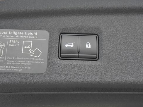 Used 2023 INFINITI QX50 Luxe AWD/4WD image 18
