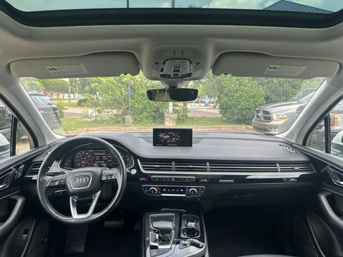 Used 2019 Audi Q7 3.0T Premium Plus w/ Premium Plus Package AWD/4WD image 13