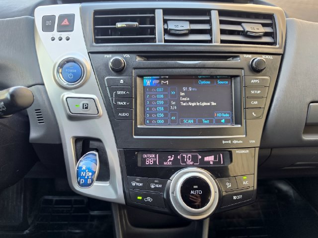 Used 2012 Toyota Prius V Five FWD image 38