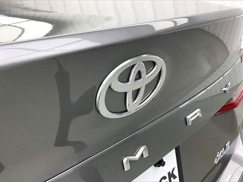 Used 2025 Toyota Camry XLE image 32