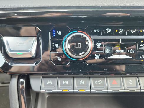 New 2026 GMC Sierra 1500 AT4 w/ AT4 Premium Package image 18