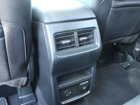 Used 2022 Ford Edge SEL w/ Convenience Package AWD/4WD image 35