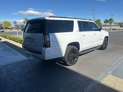 Used 2020 GMC Yukon XL SLT w/ Open Road Package image 5