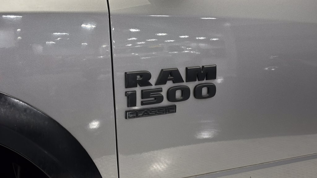 Used 2024 RAM 1500 Classic SLT AWD/4WD image 6