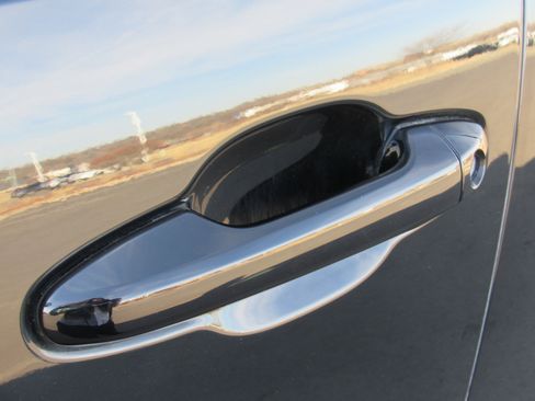 Used 2022 Toyota Tacoma SR image 10