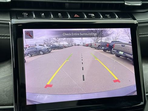 Used 2023 Jeep Grand Cherokee L Overland w/ Luxury Tech Group IV RWD image 17